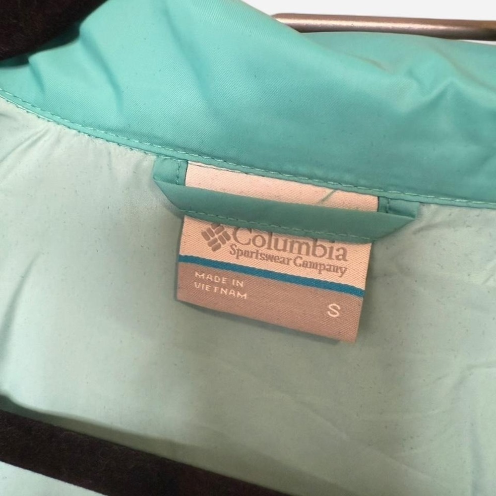 Women's Columbia Sportswear teal rain jacket windbreaker, Size Small - Picture 4 of 4